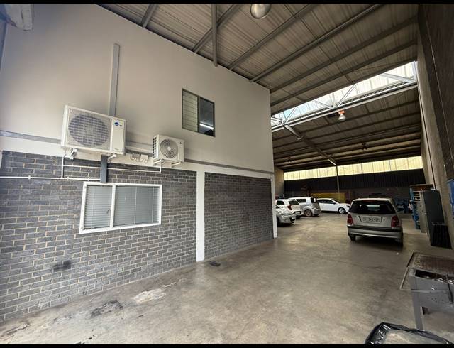 400M² WAREHOUSE TO LET IN SPARTAN